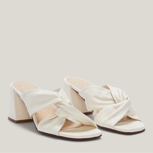 Everlane The Day Twist Heel - Cream